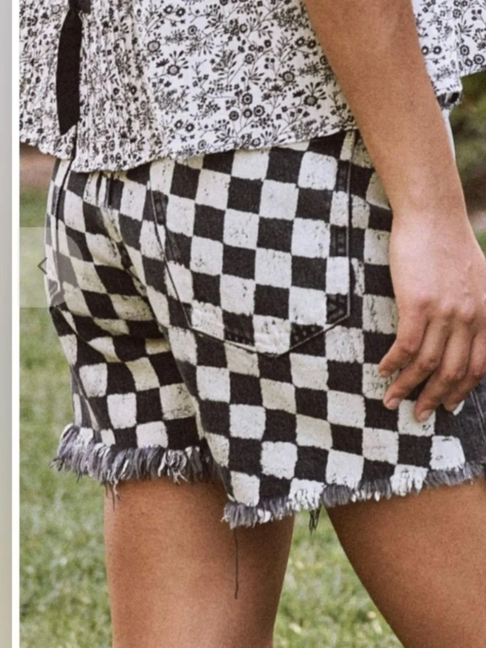 NWT THE GREAT.THE EASY CUT OFF SHORT - Gray DAISY CHECKSTAMP